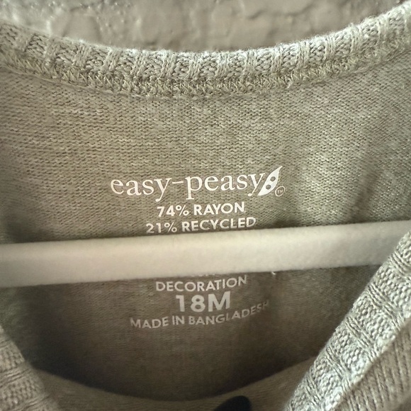 Cozy Green Pullover Sweater - Picture 7 of 8